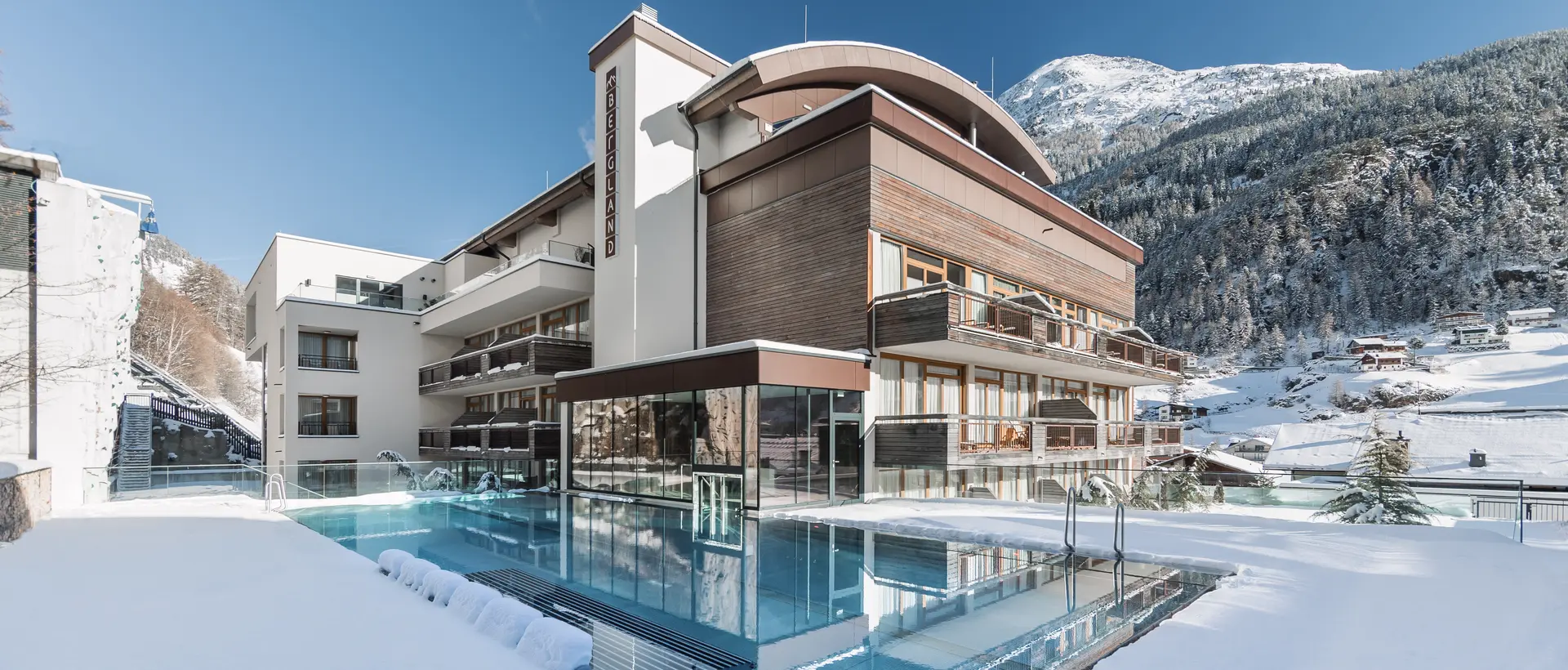 hotel Bergland Sölden in winter | © ROSSNER-Dominik Fotografie & Film
