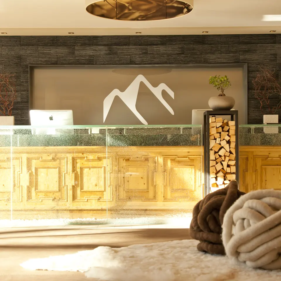 reception design hotel Bergland Sölden | © No Limit Fotodesign
